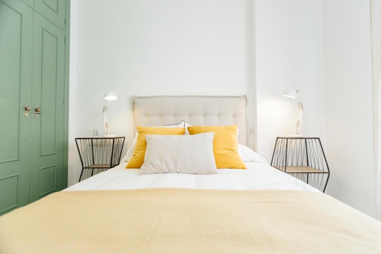 Reformed And Bright- 2bdr 1bth- Nervion Appartement *
