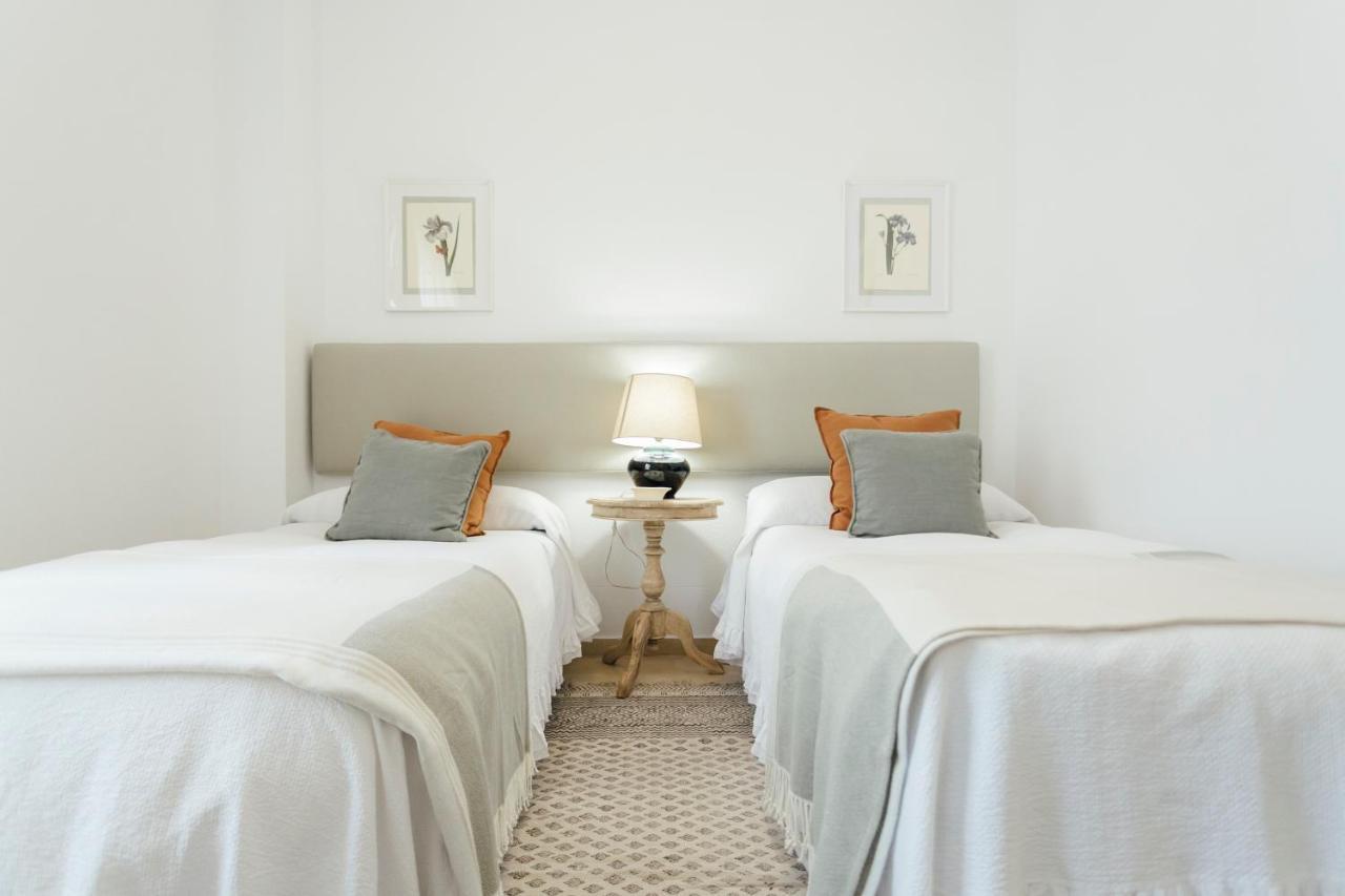 Reformed And Bright- 2bdr 1bth- Nervion Appartement